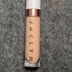 Jaclyn Cosmetics Concealer in "Medium Neutral"